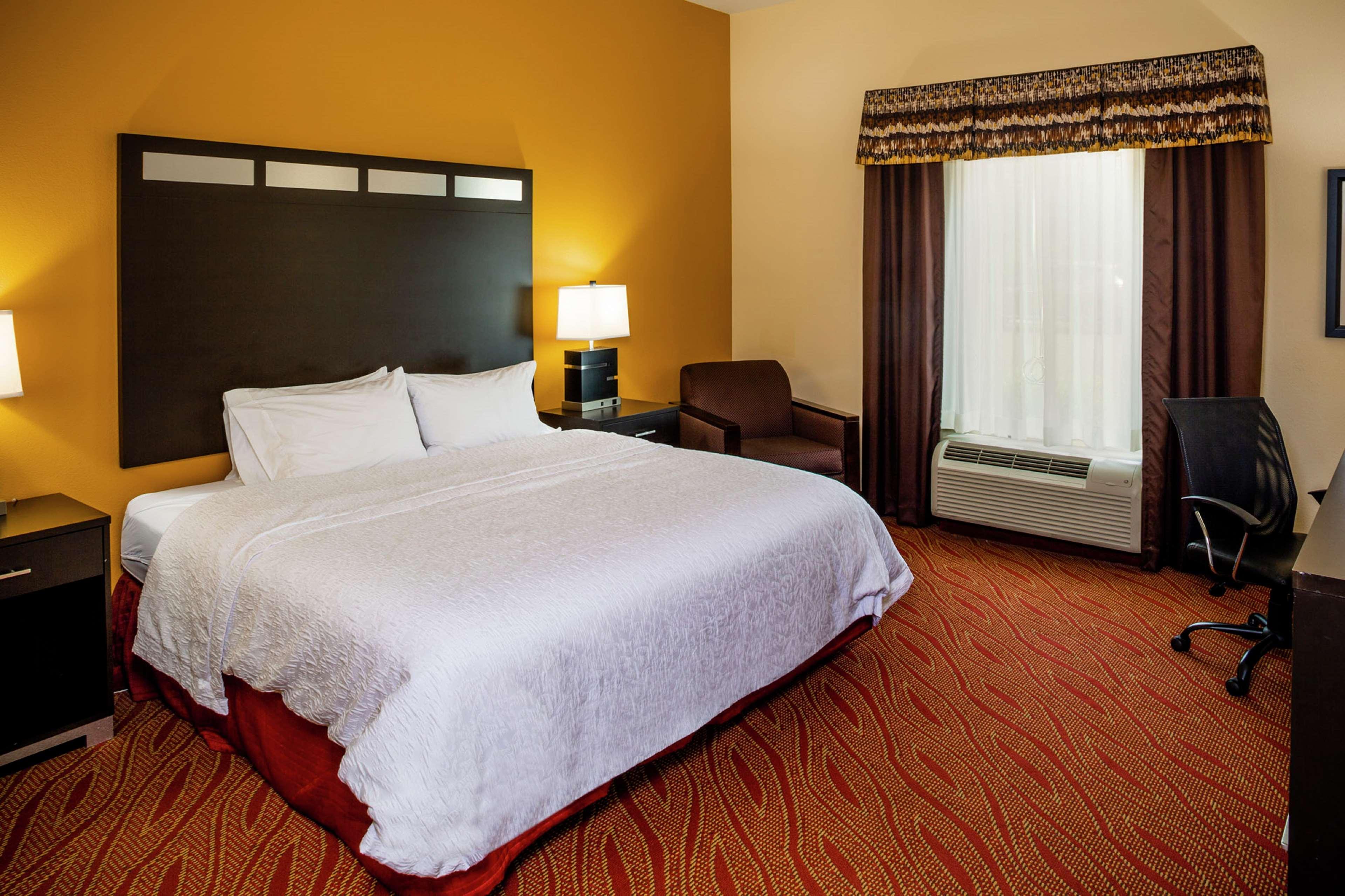 Hampton Inn Limerick Екстериор снимка