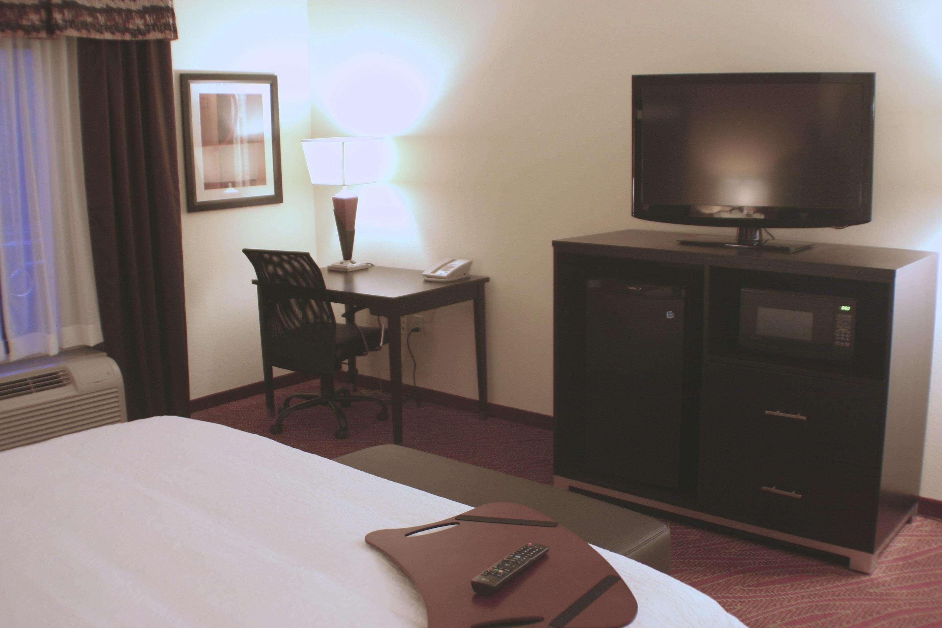 Hampton Inn Limerick Екстериор снимка