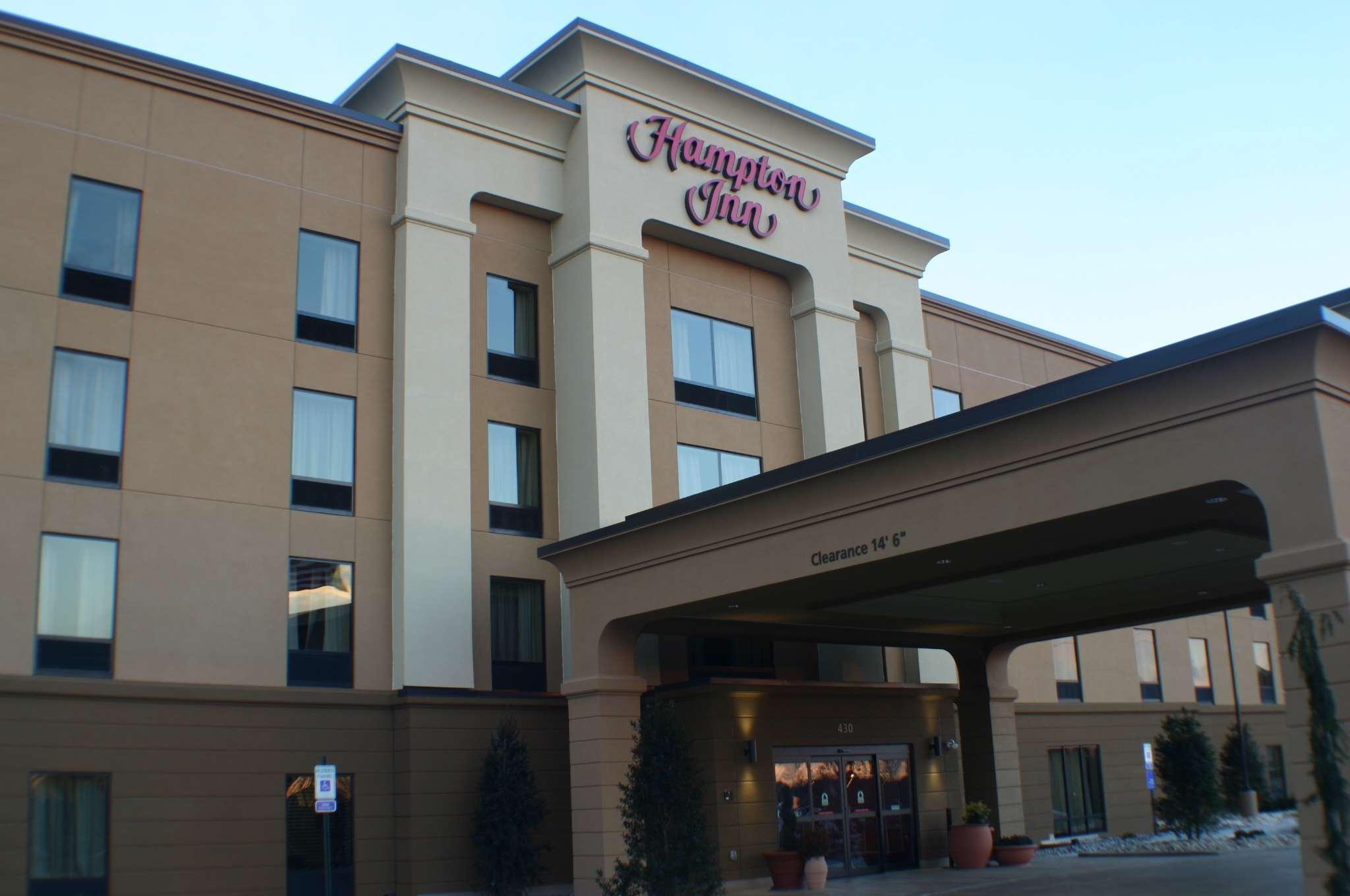 Hampton Inn Limerick Екстериор снимка