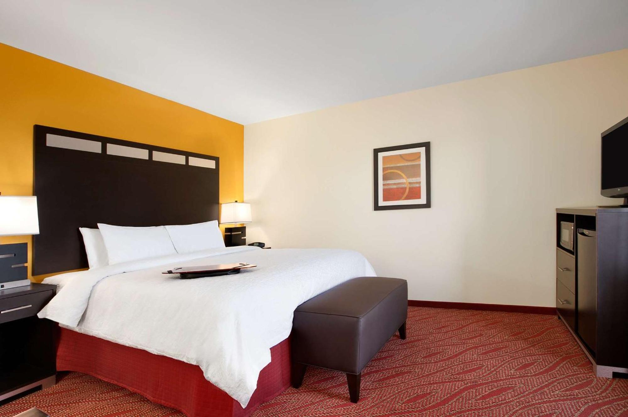 Hampton Inn Limerick Екстериор снимка