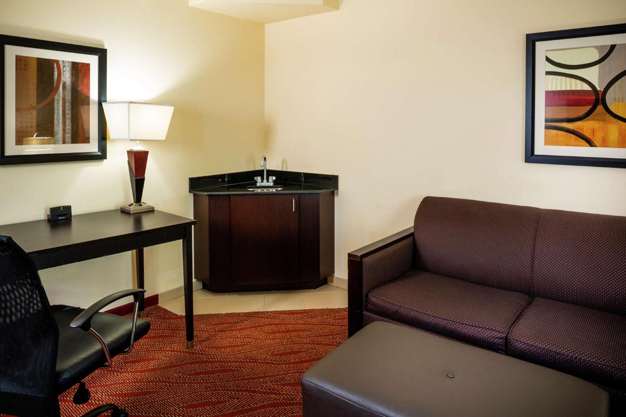 Hampton Inn Limerick Екстериор снимка