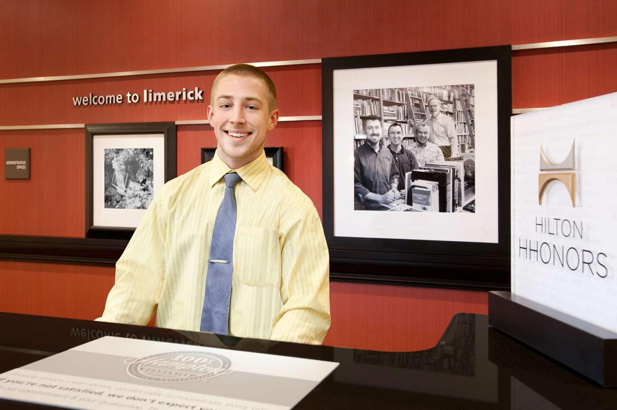 Hampton Inn Limerick Екстериор снимка